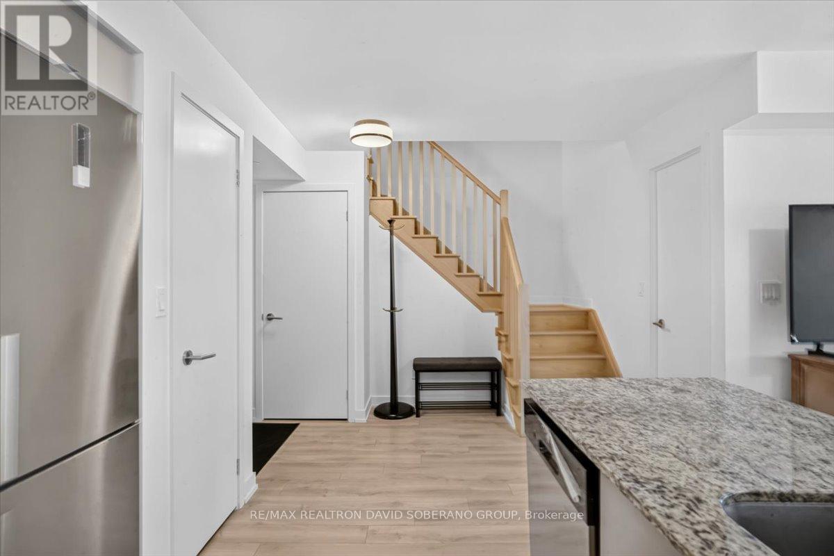 112 VARNA DRIVE - 14