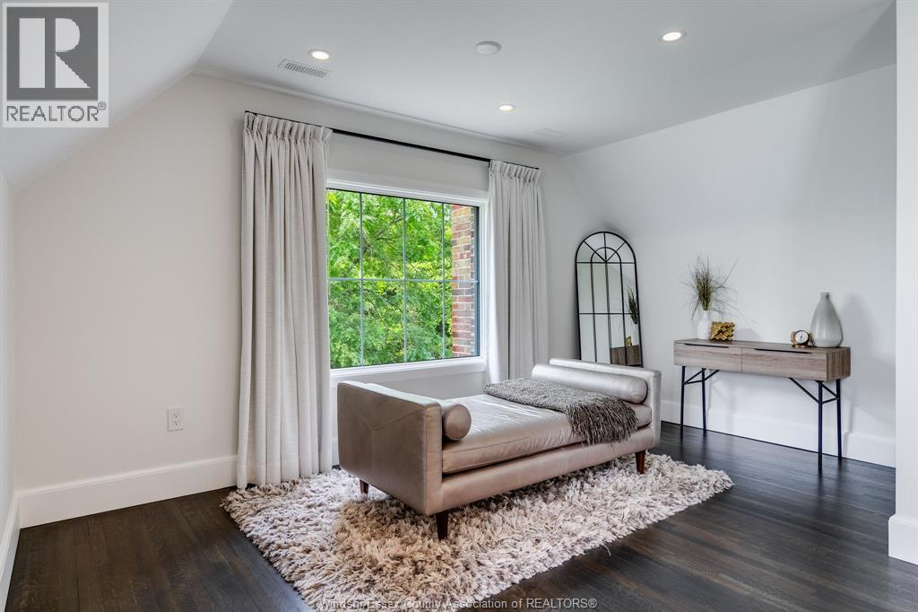 24 Bayshore - Image 24
