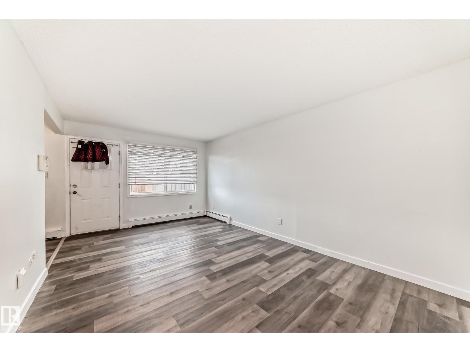 #18B 18305 89 AV NW - Image 19