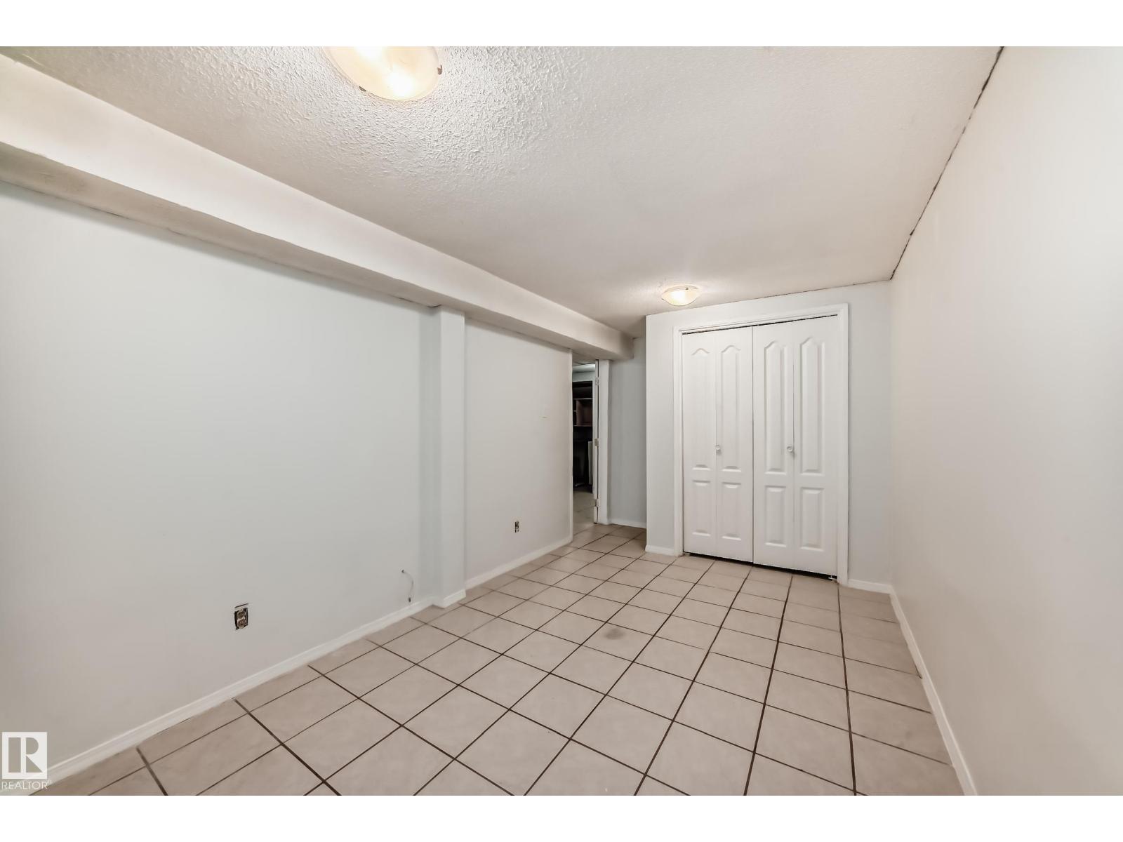 #18B 18305 89 AV NW - Image 34