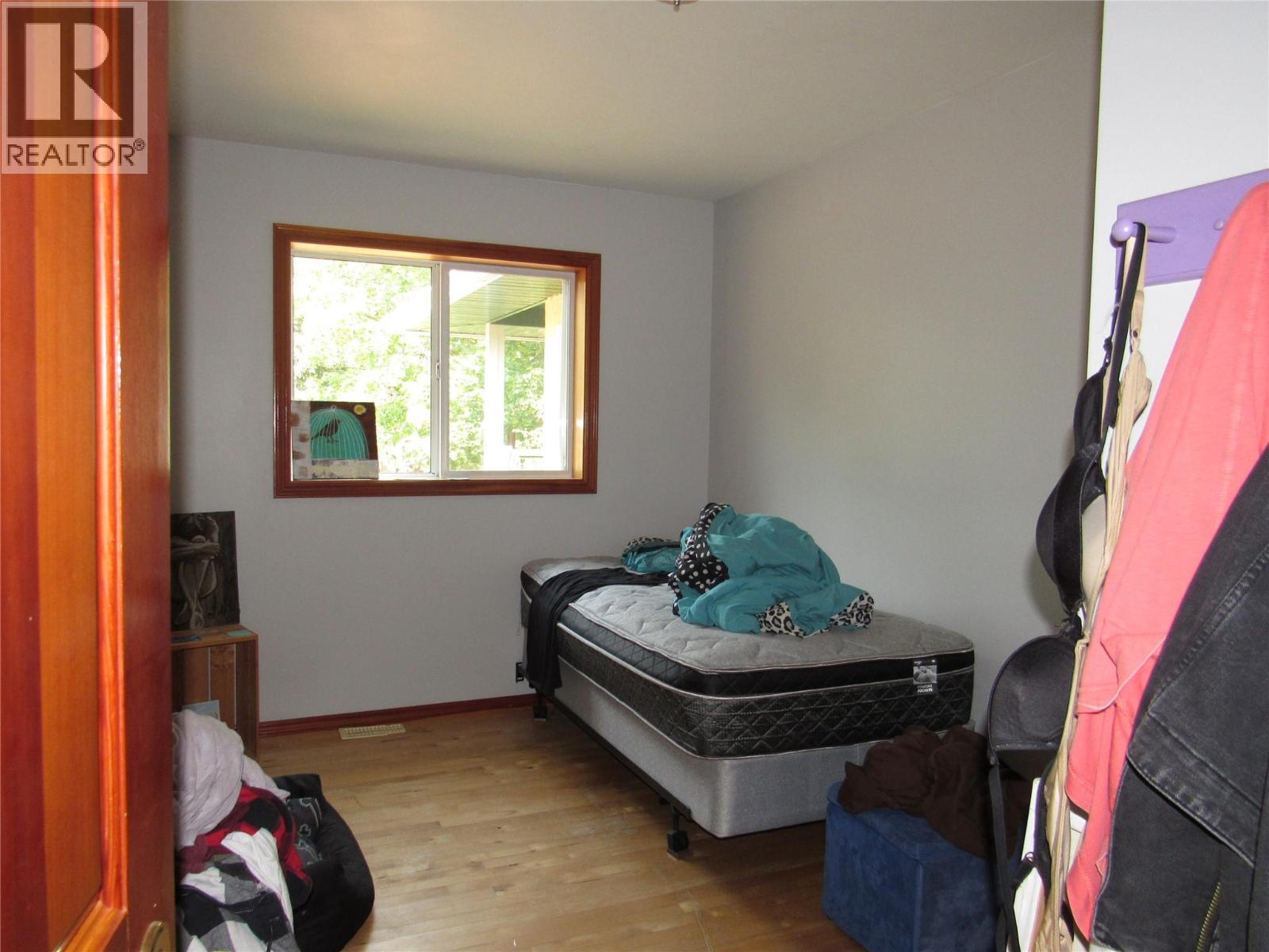 566 Rosedale Road - 9