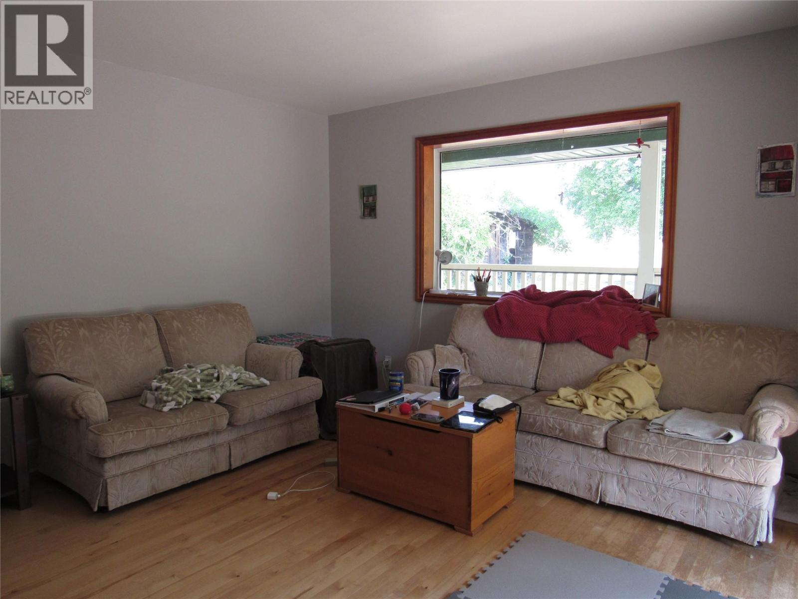 566 Rosedale Road - 8