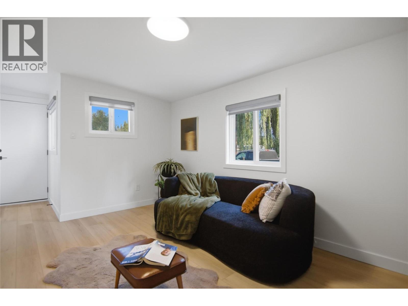 #11 4564 Summer Road - Image 9