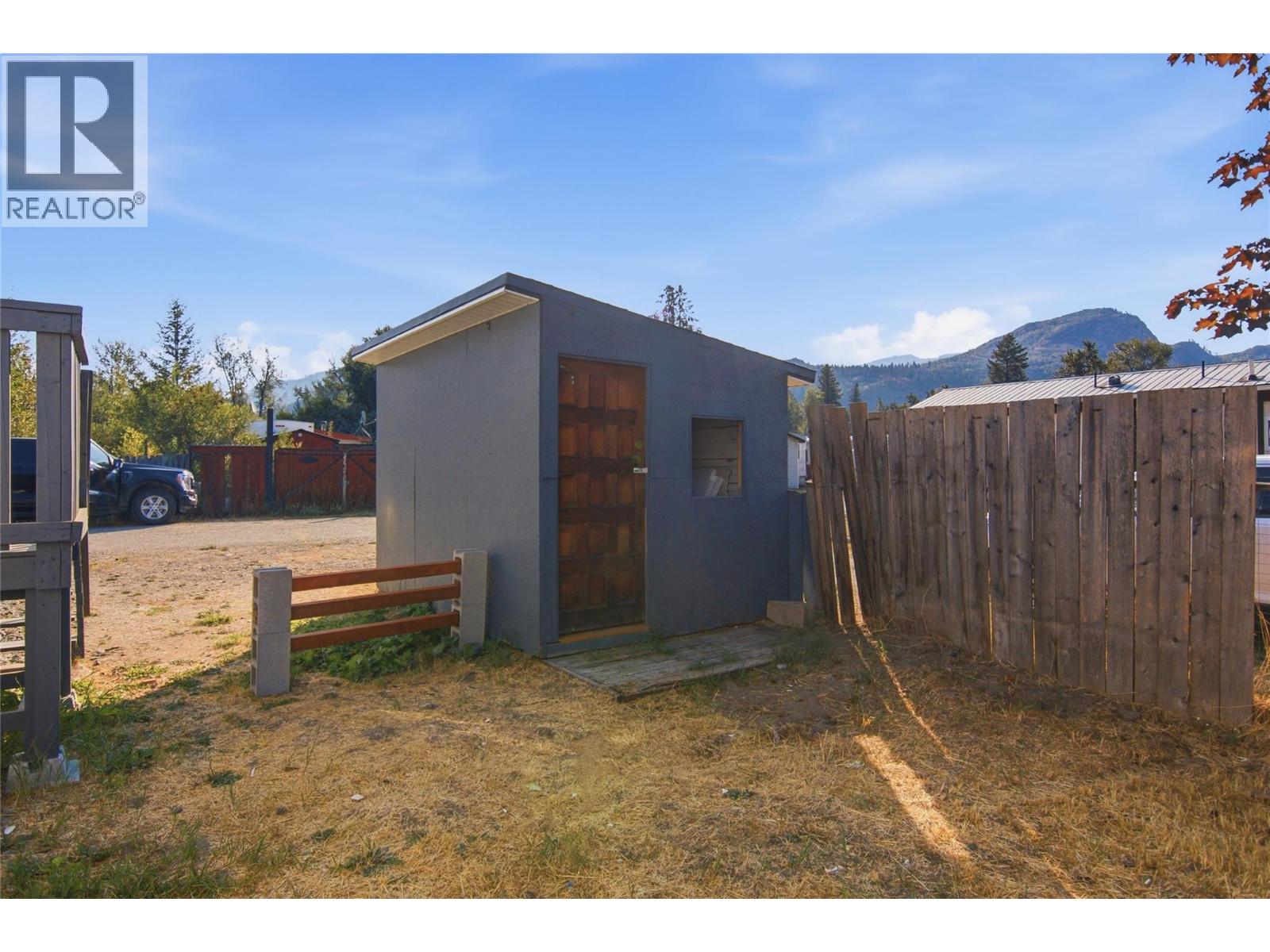#4 4626 Summer Road - Image 19