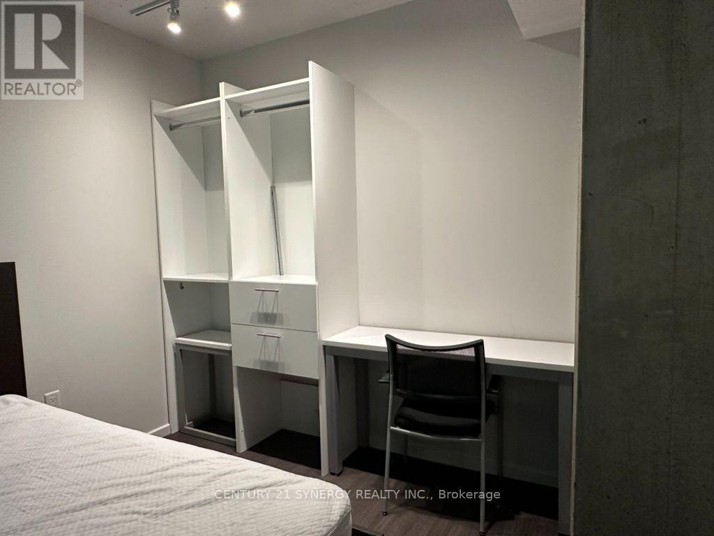 2 Bed, 1 Bath House for Rent in Ottawa – 2109 – 105 CHAMPAGNE AVENUE S, Ottawa – MLS# X13684388 - Image 10