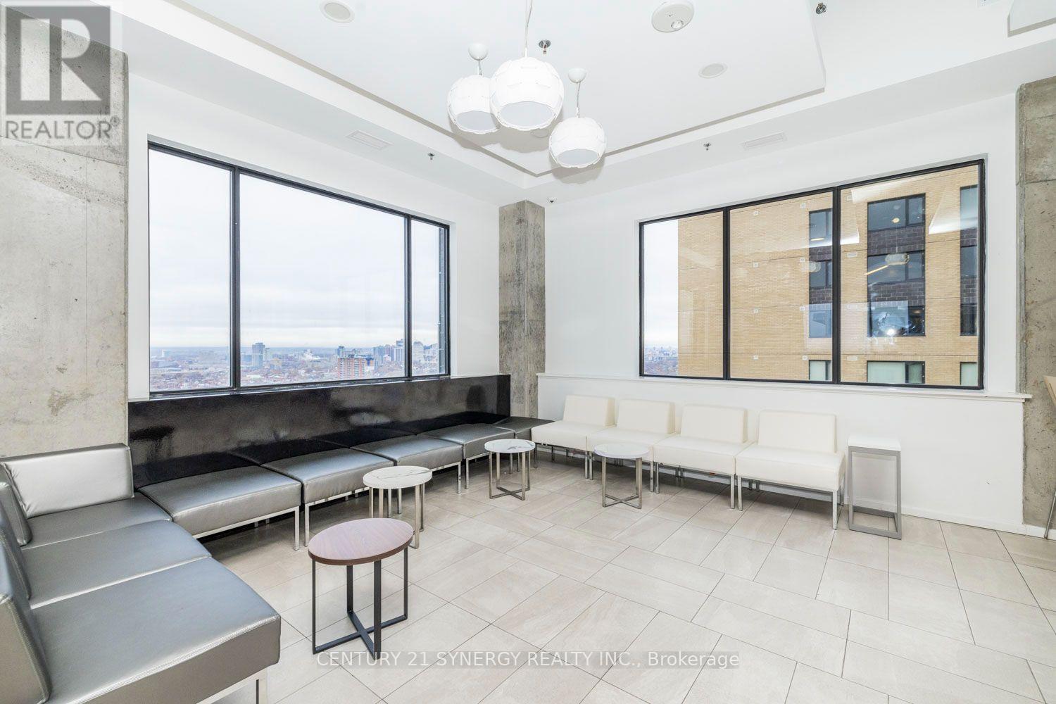 2 Bed, 1 Bath House for Rent in Ottawa – 2109 – 105 CHAMPAGNE AVENUE S, Ottawa – MLS# X13684388 - Image 35