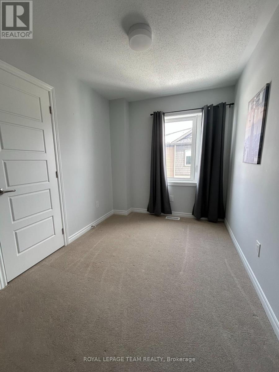 3 Bed, 2 Bath House for Rent in Ottawa – 312 PILOT PRIVATE, Ottawa – MLS# X13684470 - Image 12