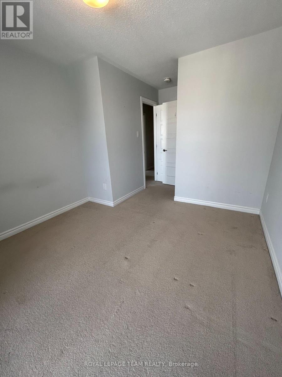 3 Bed, 2 Bath House for Rent in Ottawa – 312 PILOT PRIVATE, Ottawa – MLS# X13684470 - Image 15