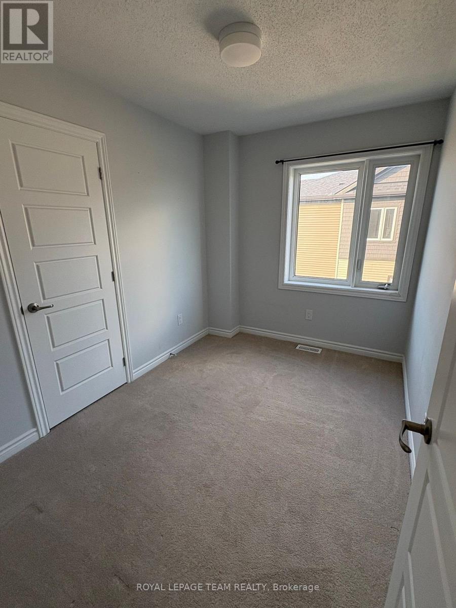 3 Bed, 2 Bath House for Rent in Ottawa – 312 PILOT PRIVATE, Ottawa – MLS# X13684470 - Image 19
