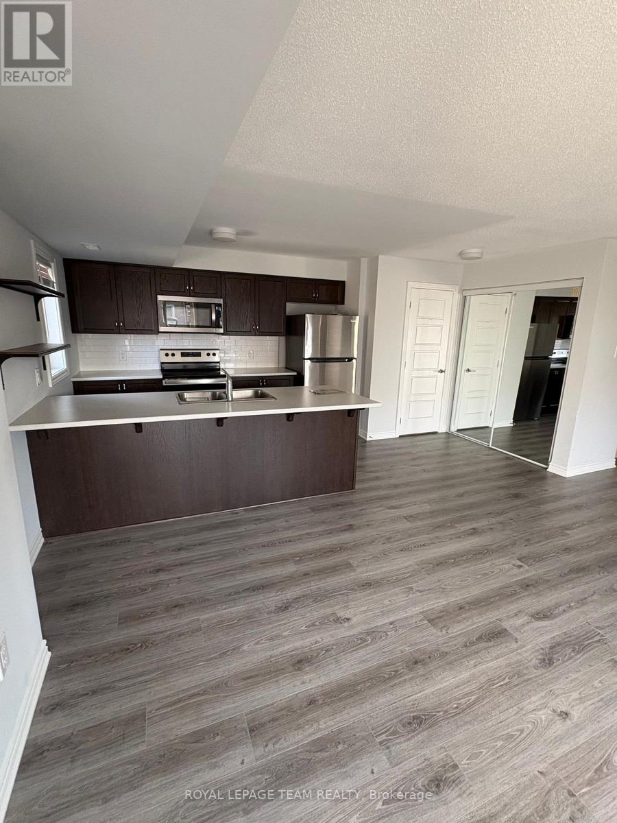 3 Bed, 2 Bath House for Rent in Ottawa – 312 PILOT PRIVATE, Ottawa – MLS# X13684470 - Image 8