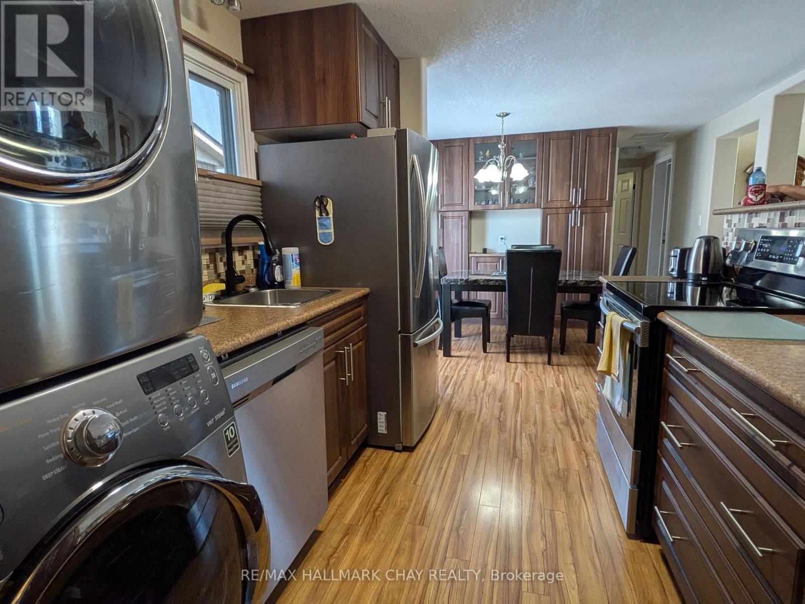50 LINDEN LANE - 15