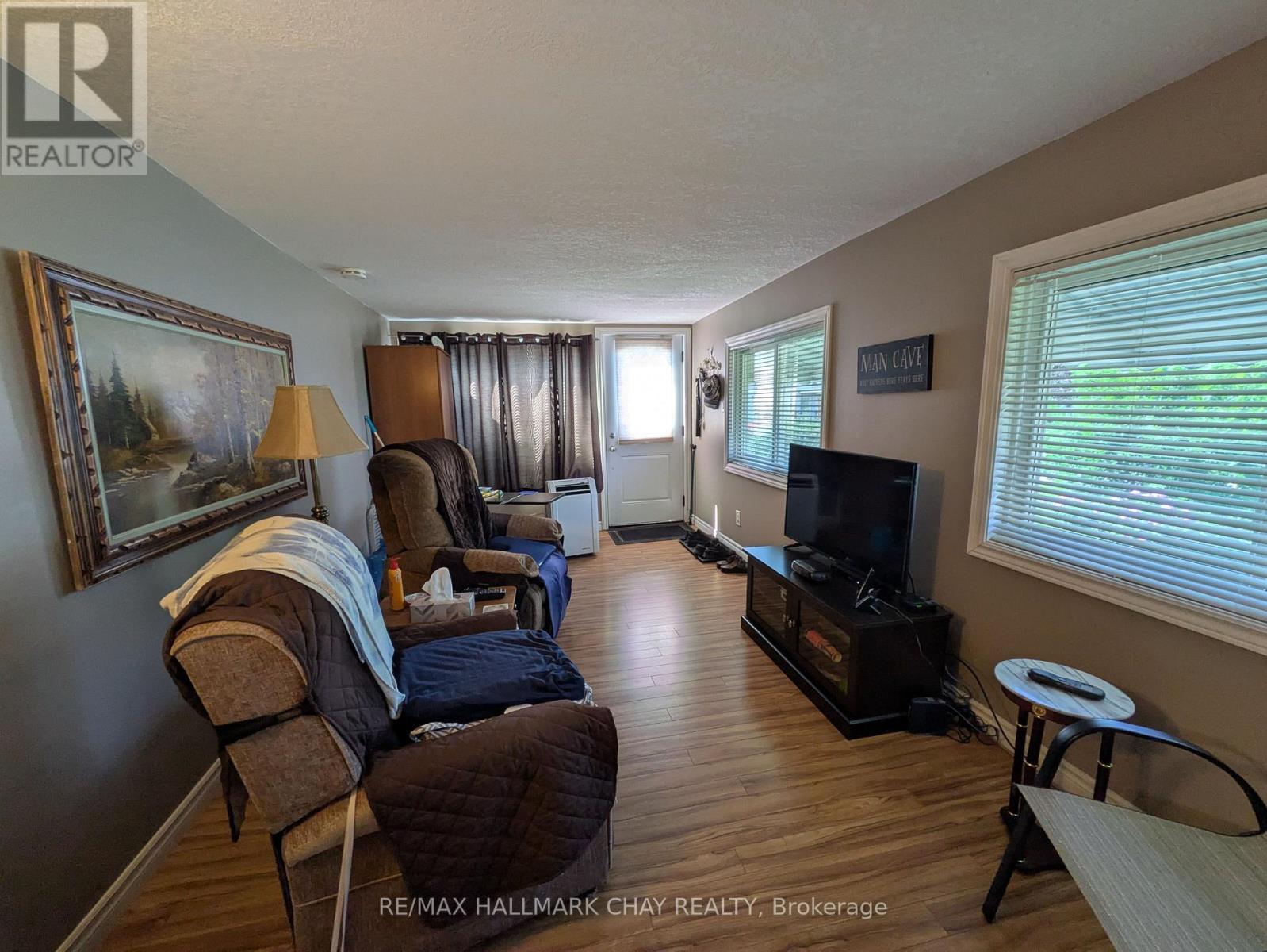 50 LINDEN LANE - Image 9