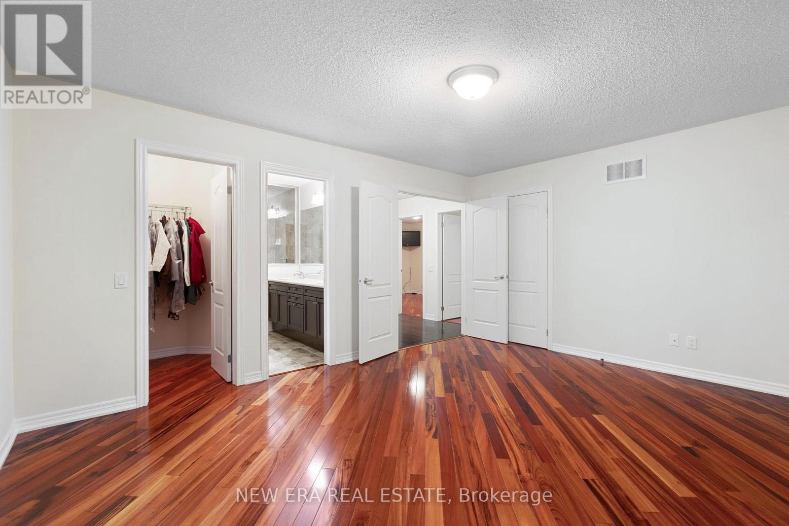 2 LADY VALENTINA AVENUE - Image 29