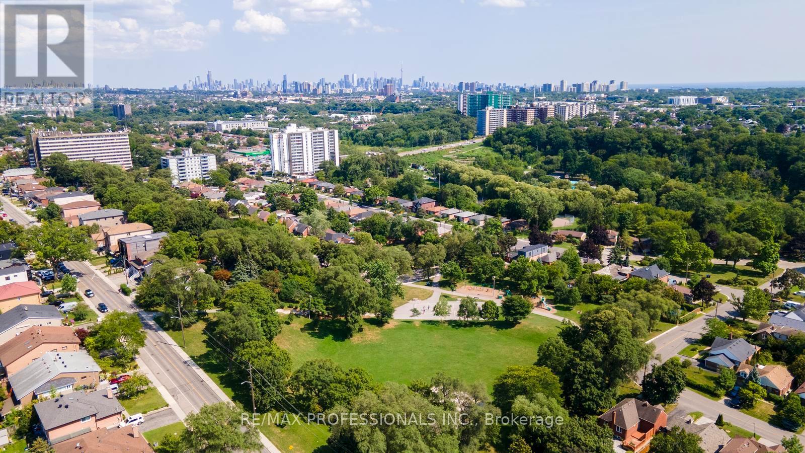 21 BRENDWIN ROAD - Image 38