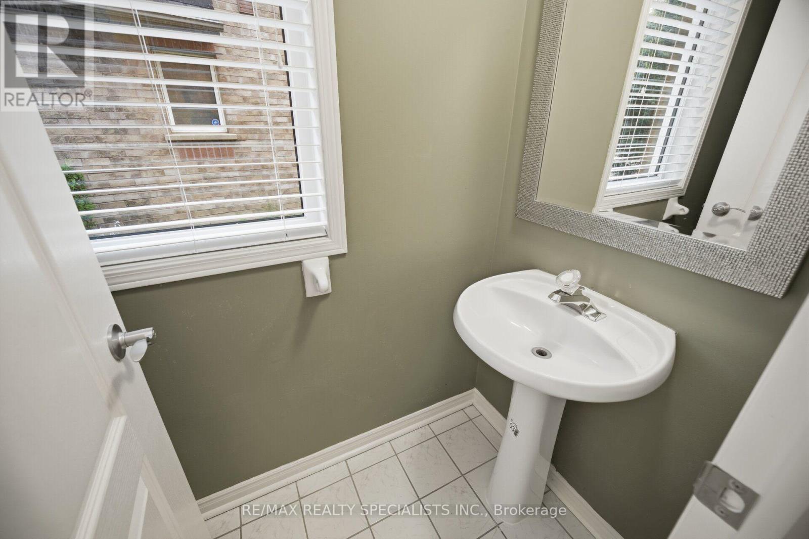 #42 5530 GLEN ERIN DRIVE - Image 41