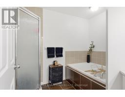 107 Caithness Private, Ottawa, ON K1W0G4 Photo 33