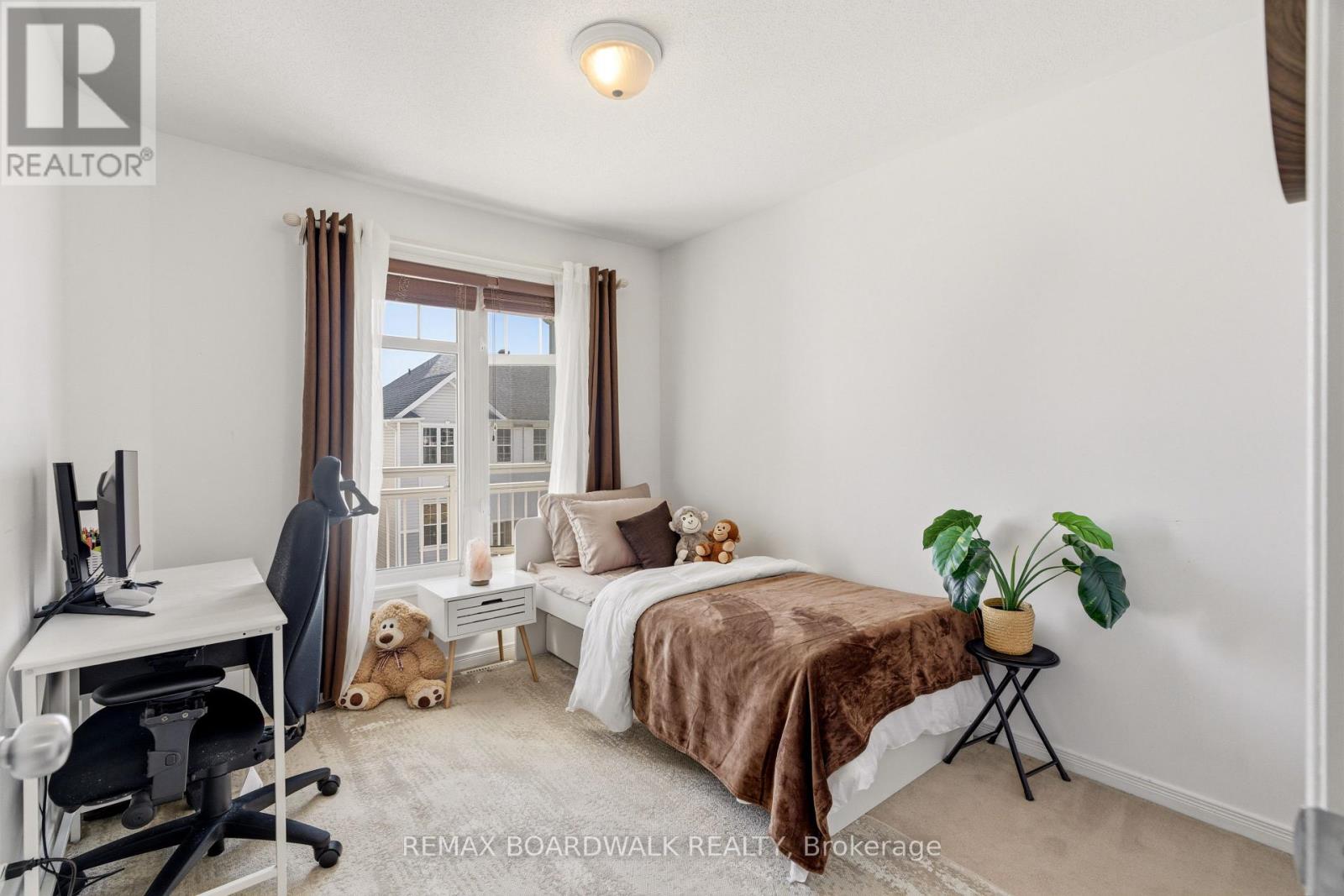2 Bed, 2 Bath House for Sale in Ottawa – 107 CAITHNESS PRIVATE, Ottawa – MLS# X13044156 - Image 69