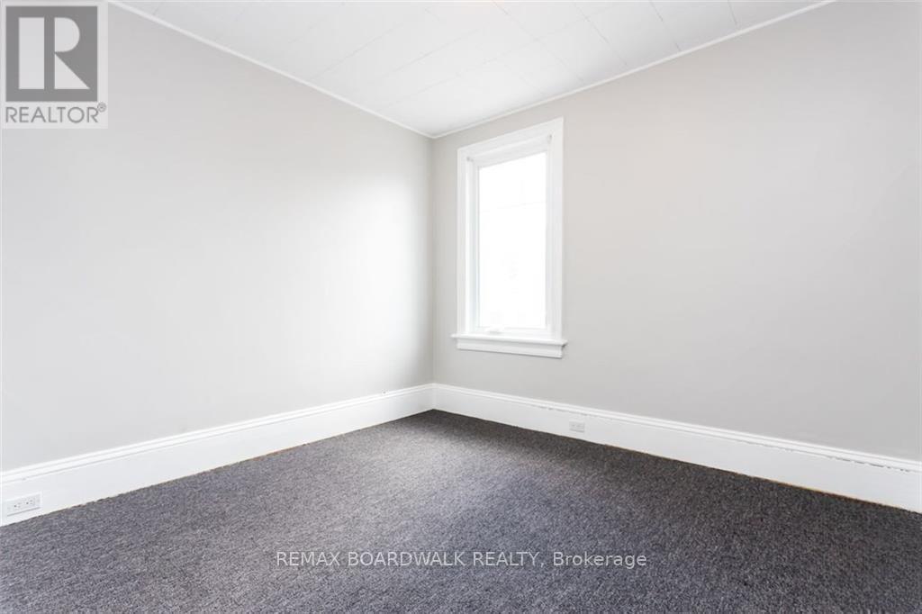 57 LEES AVENUE - 26