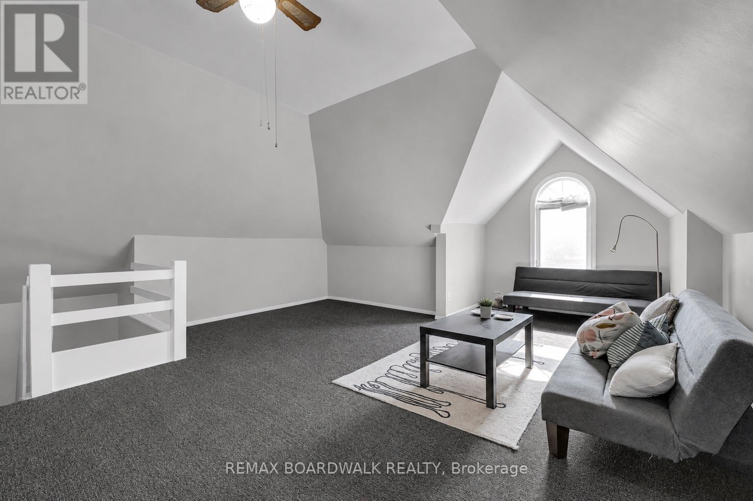 57 LEES AVENUE - 41
