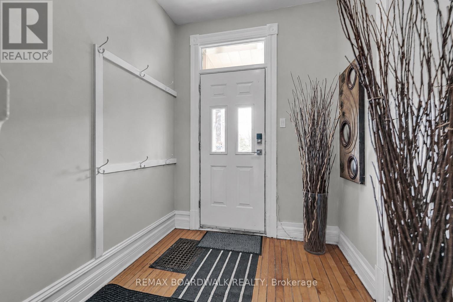 57 LEES AVENUE - 5