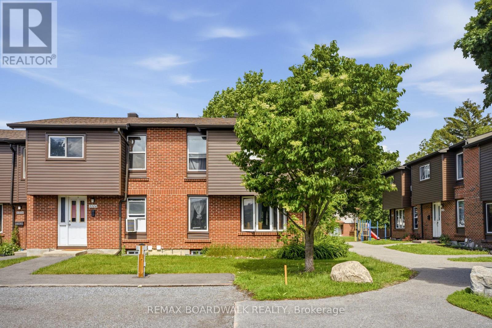 #85 3202 STOCKTON DRIVE - Image 5