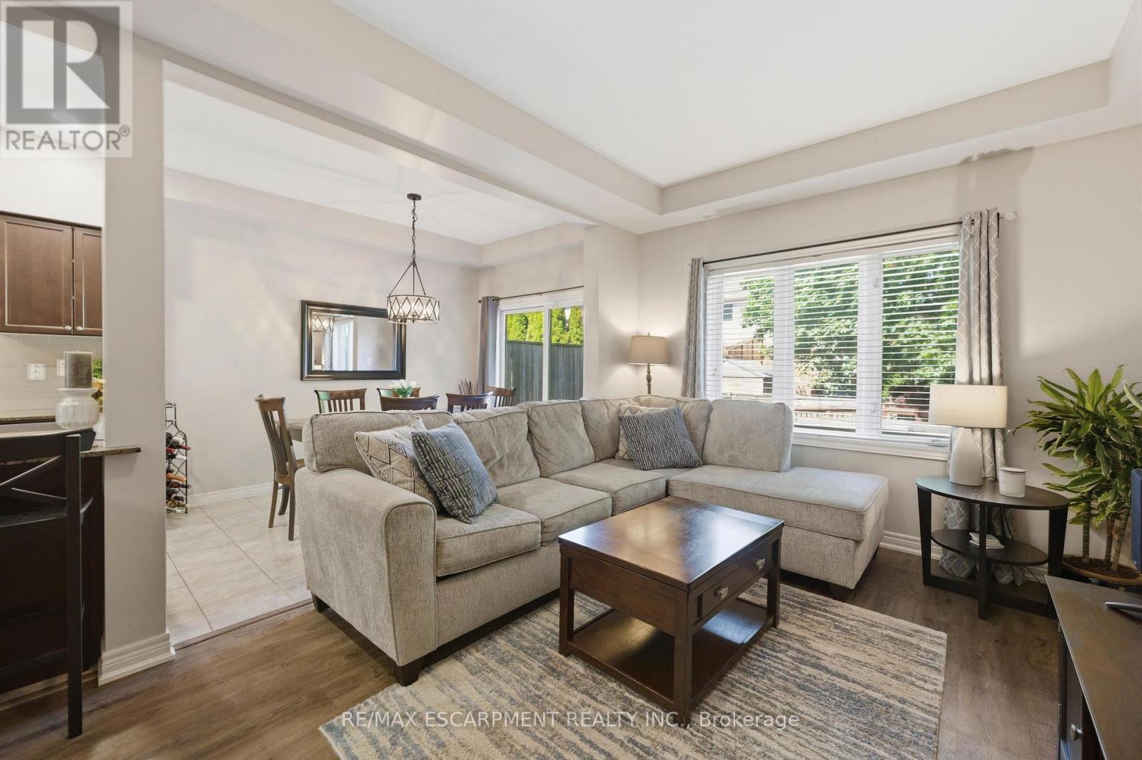 #34 6 CHESTNUT DRIVE - 4