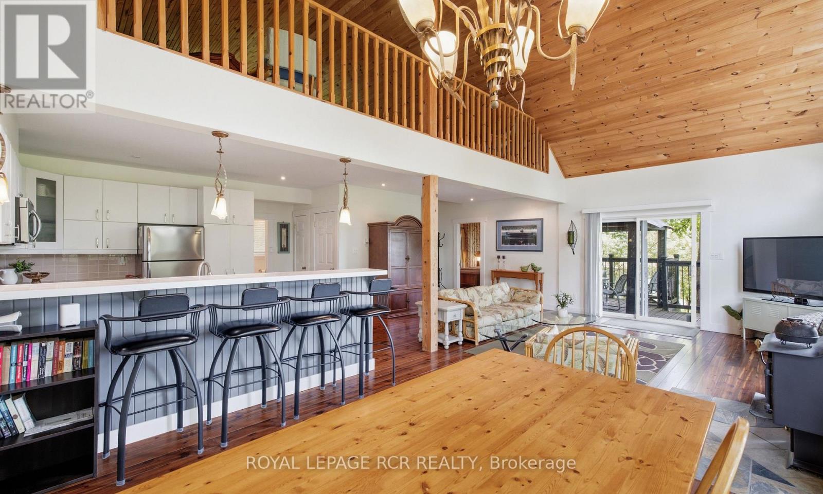 4 ISLAND 20 YELLOWHEAD ISLAND - 18