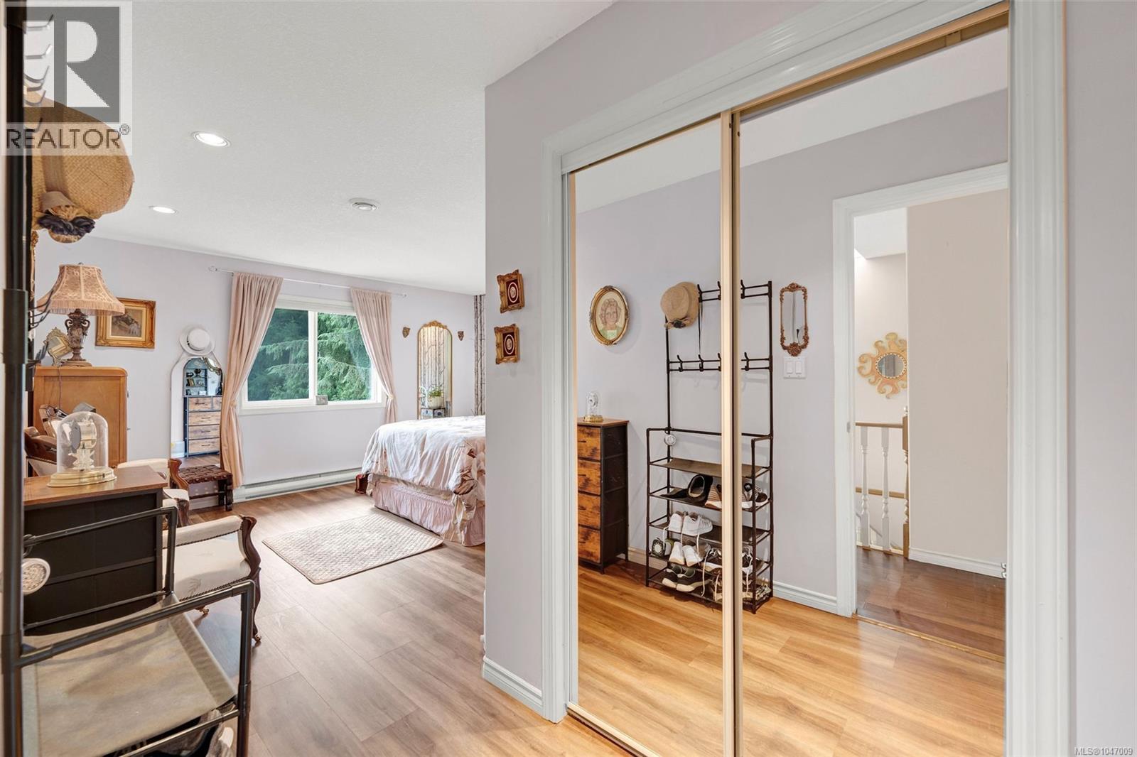 457 Thetis Dr - 28