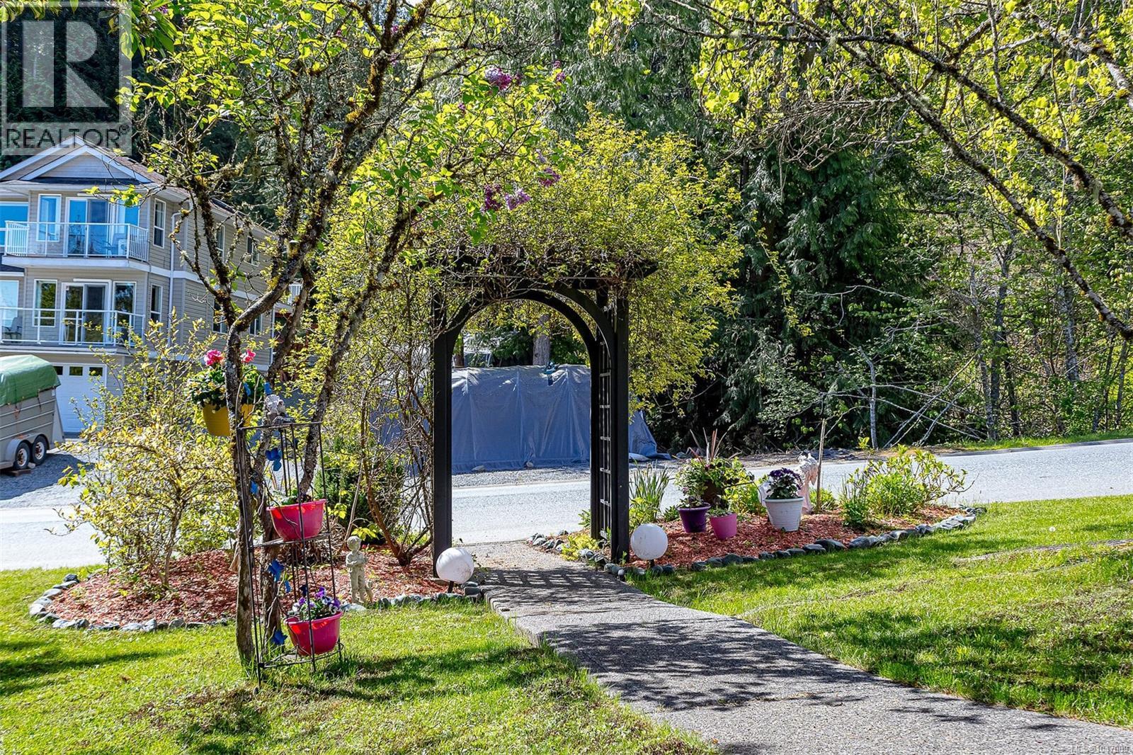 457 Thetis Dr - 53