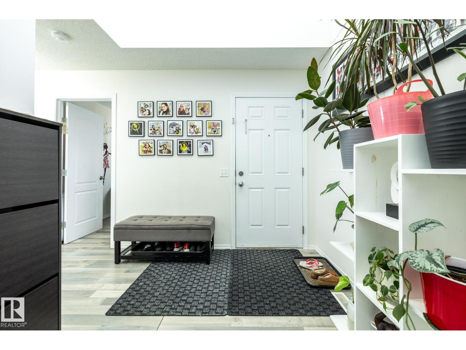 8644 173 AV NW - 6