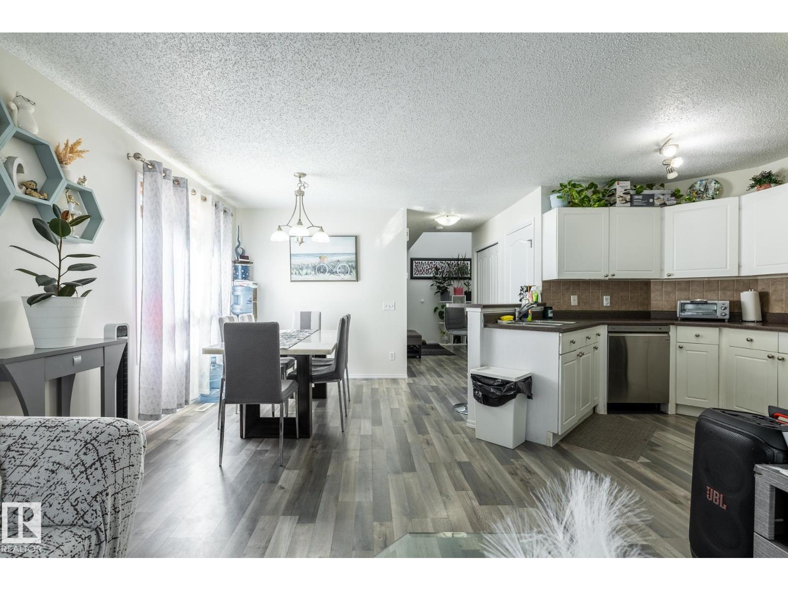8644 173 AV NW - Image 12