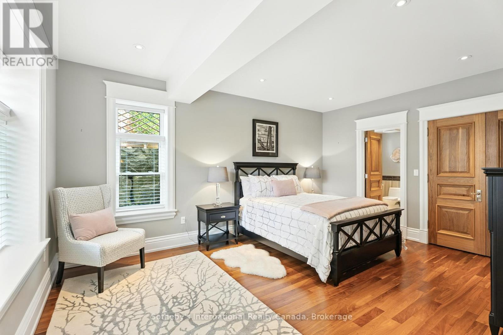153 CREIGHTON STREET S - Image 29