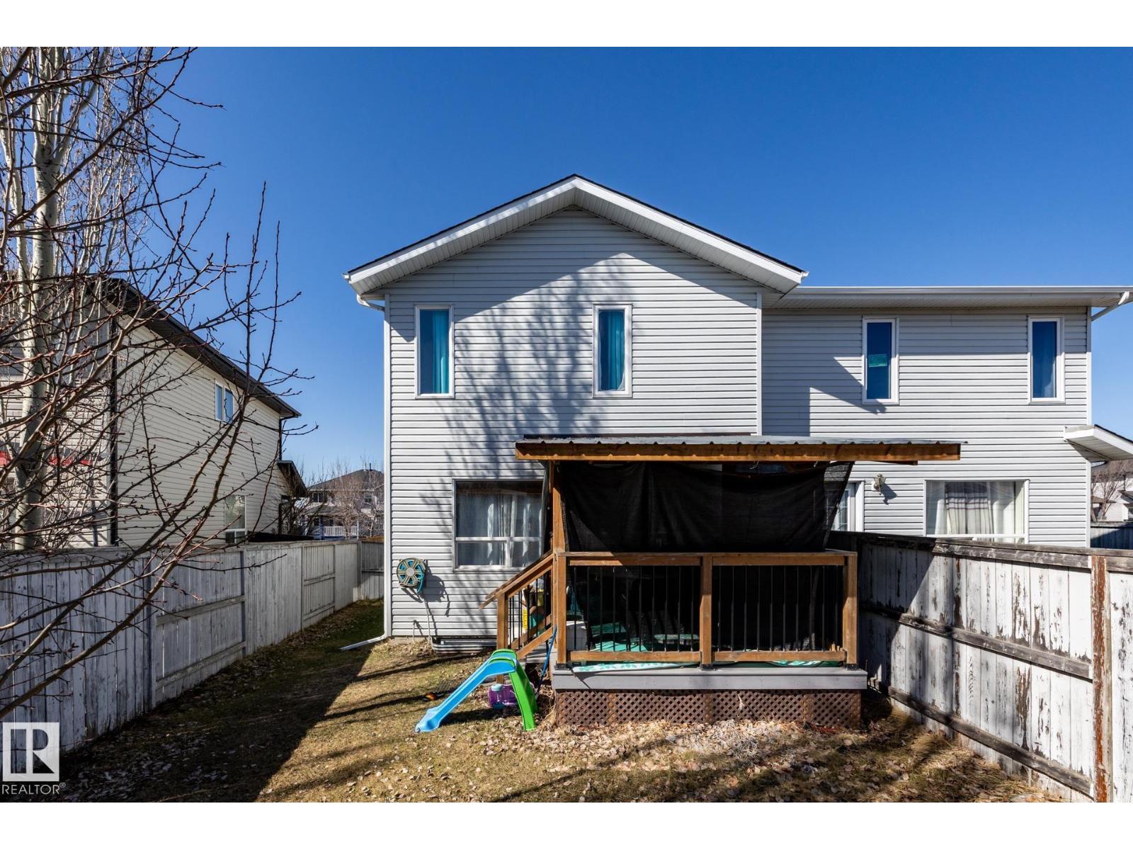 8644 173 AV NW - 38