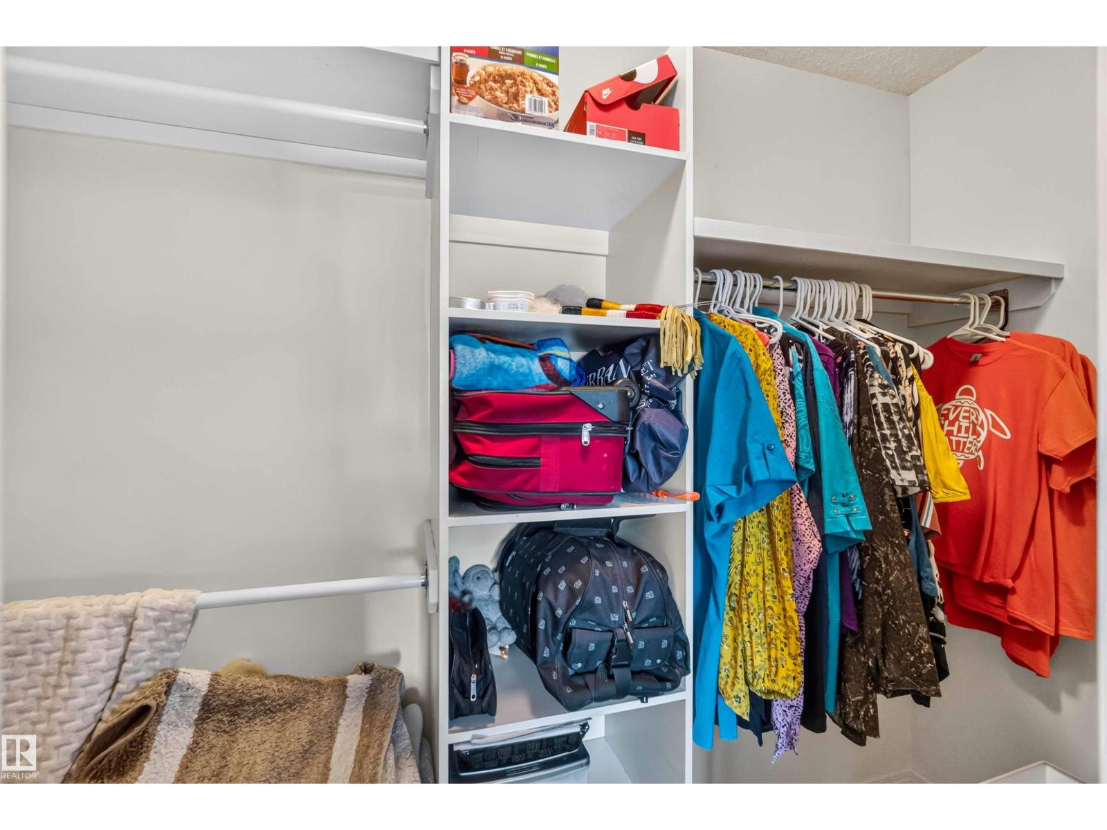 5111 52 ST - Image 27