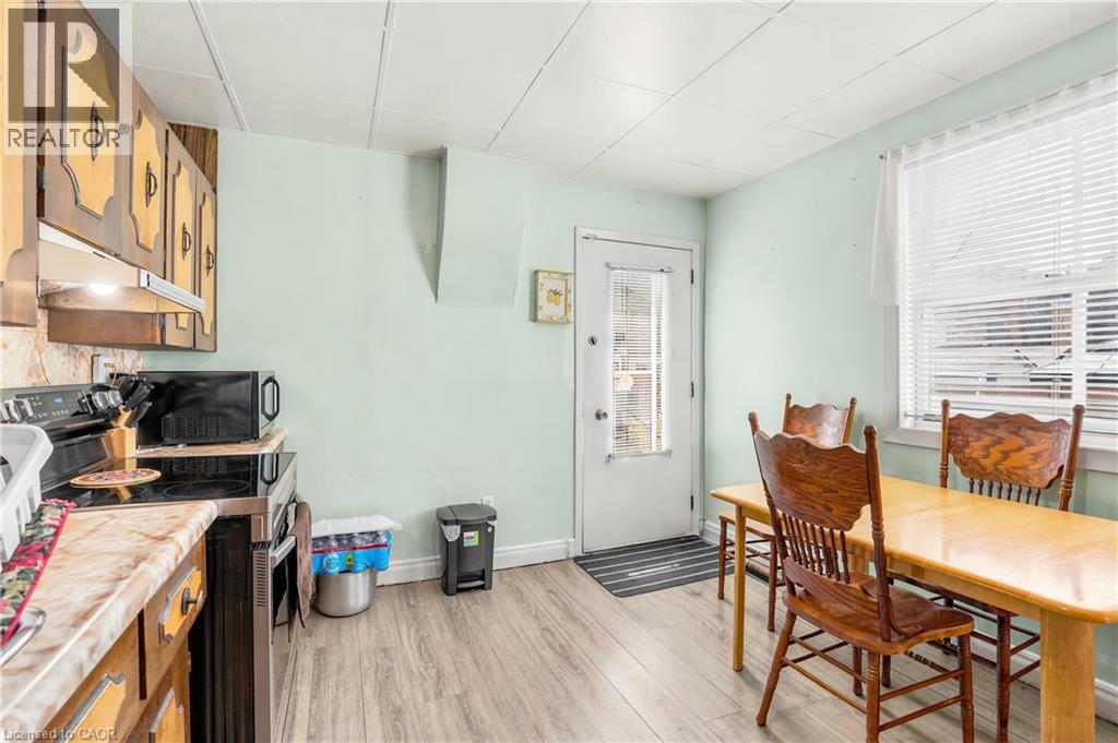 22 CHEEVER Street - Image 16
