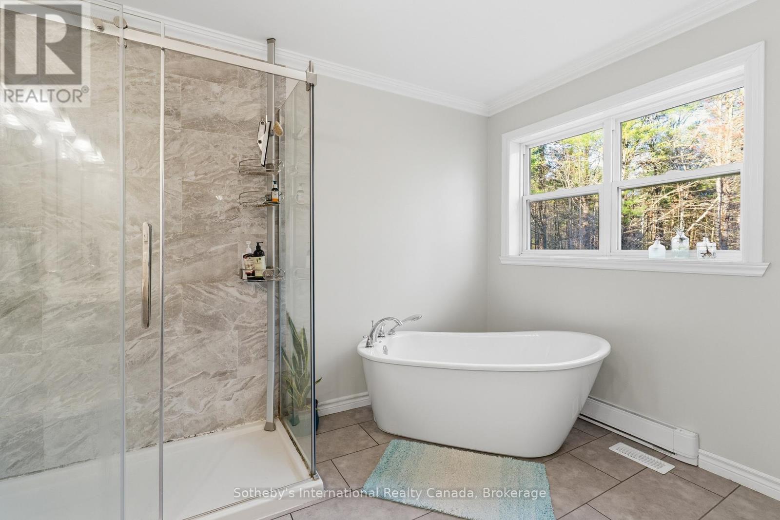 1021 TOWER CRESCENT - Image 27