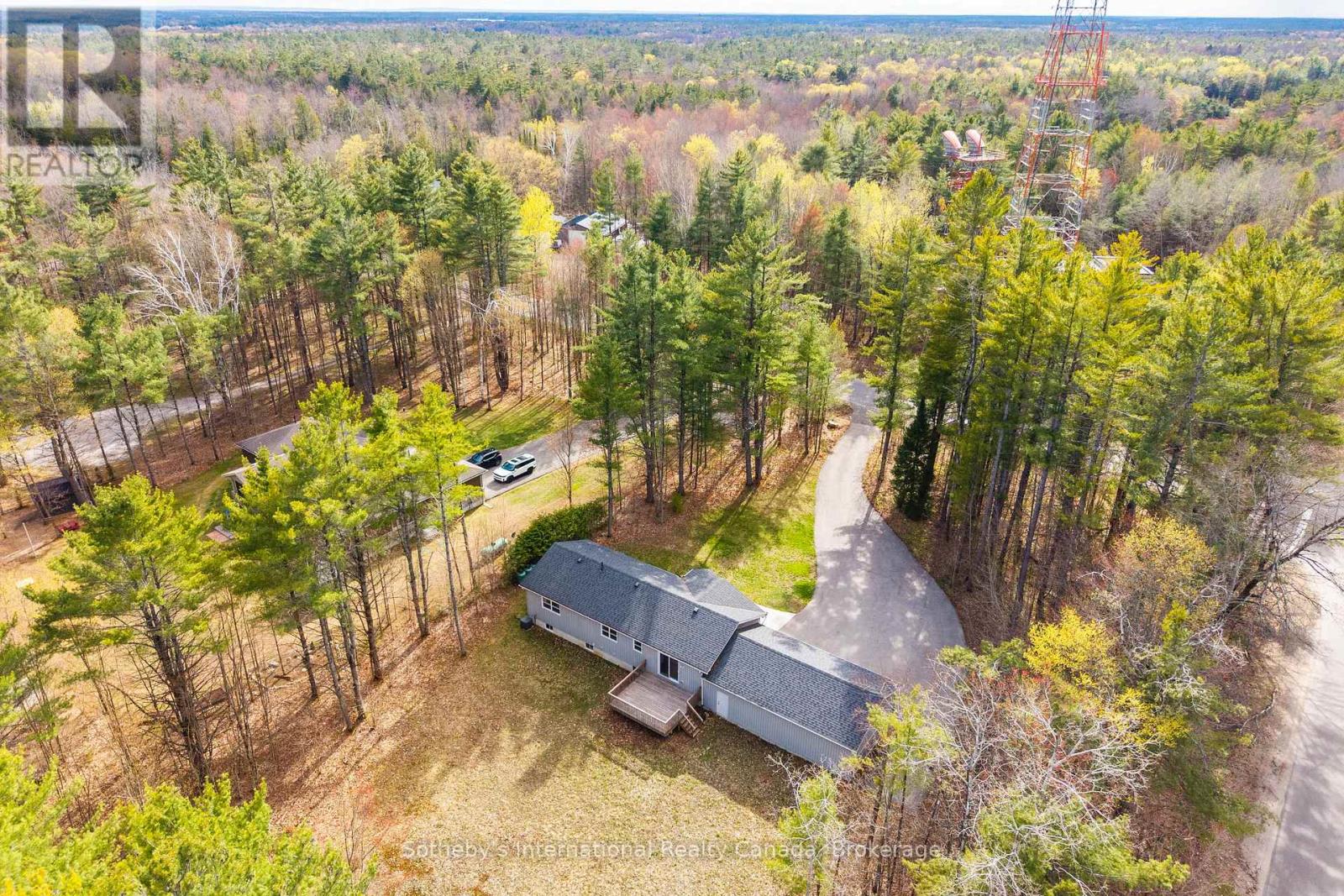 1021 TOWER CRESCENT - Image 40