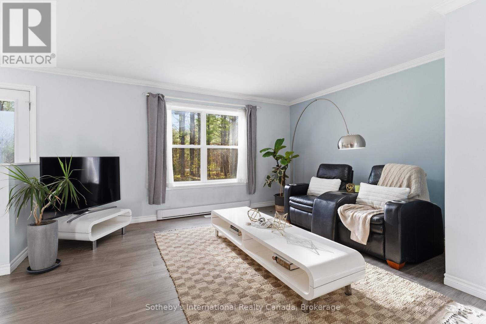 1021 TOWER CRESCENT - Image 17