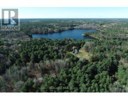 1083 Thomas Road, Gravenhurst, ON P1P1R3 Photo 6