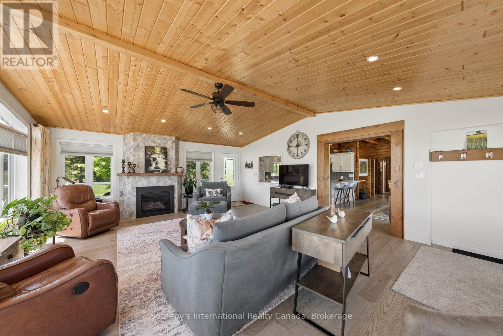 362 MCGARRY ROAD - 8