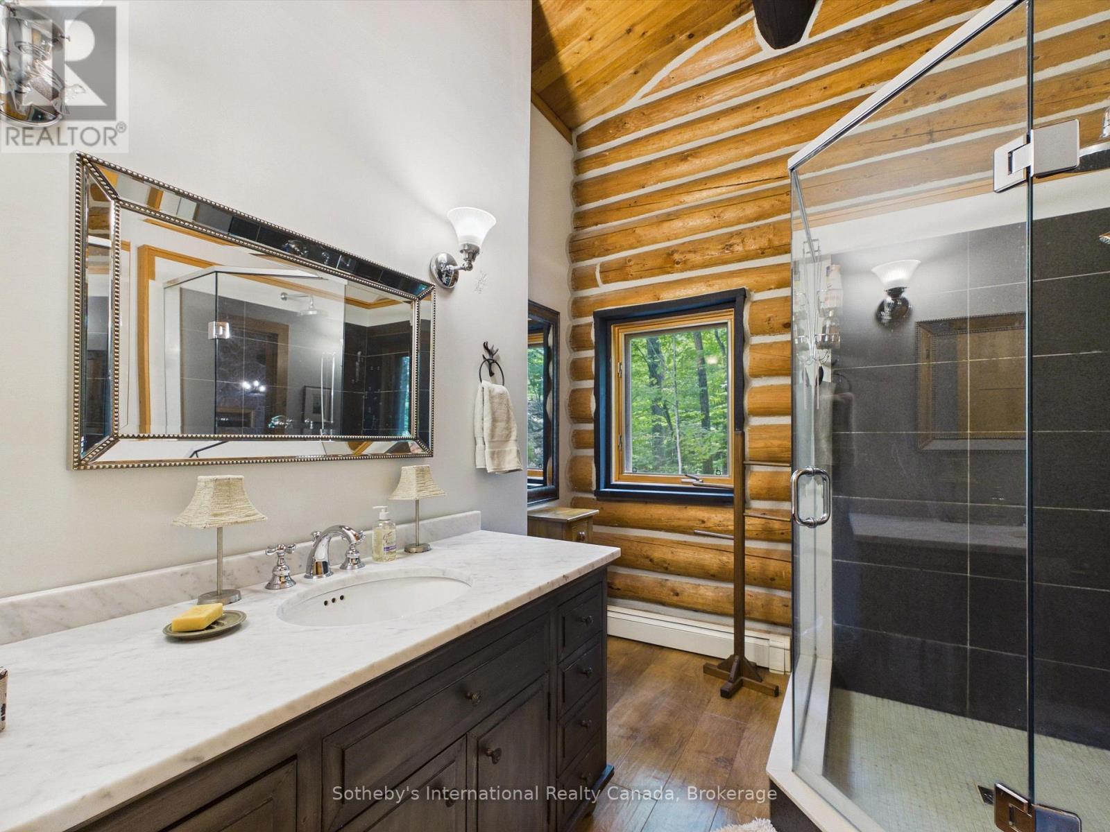 1054 HILLTOP CRESCENT - Image 25