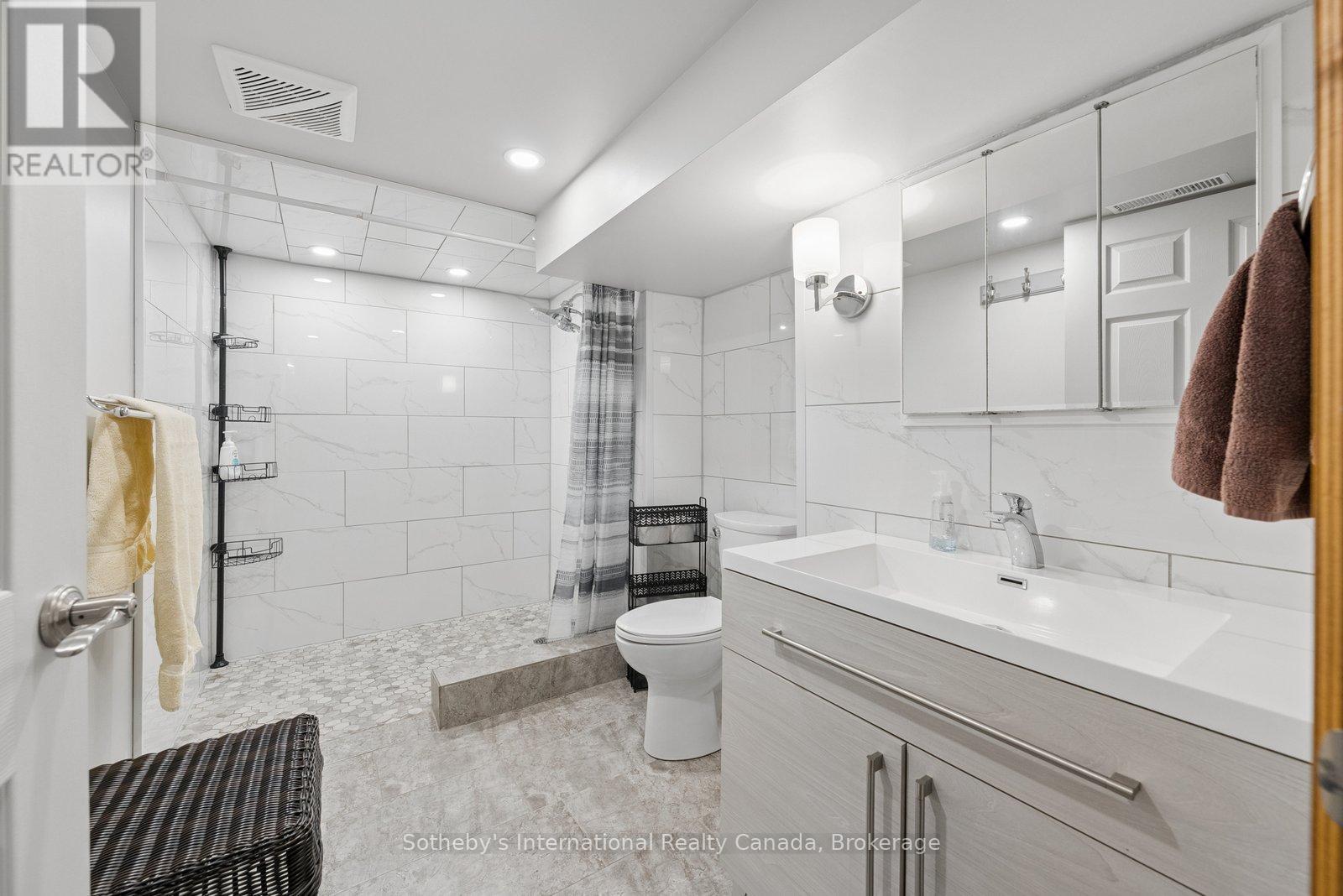362 MCGARRY ROAD - 27