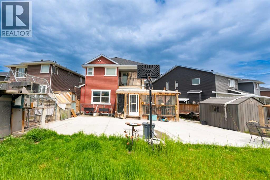 227 Redstone Heights NE - 47