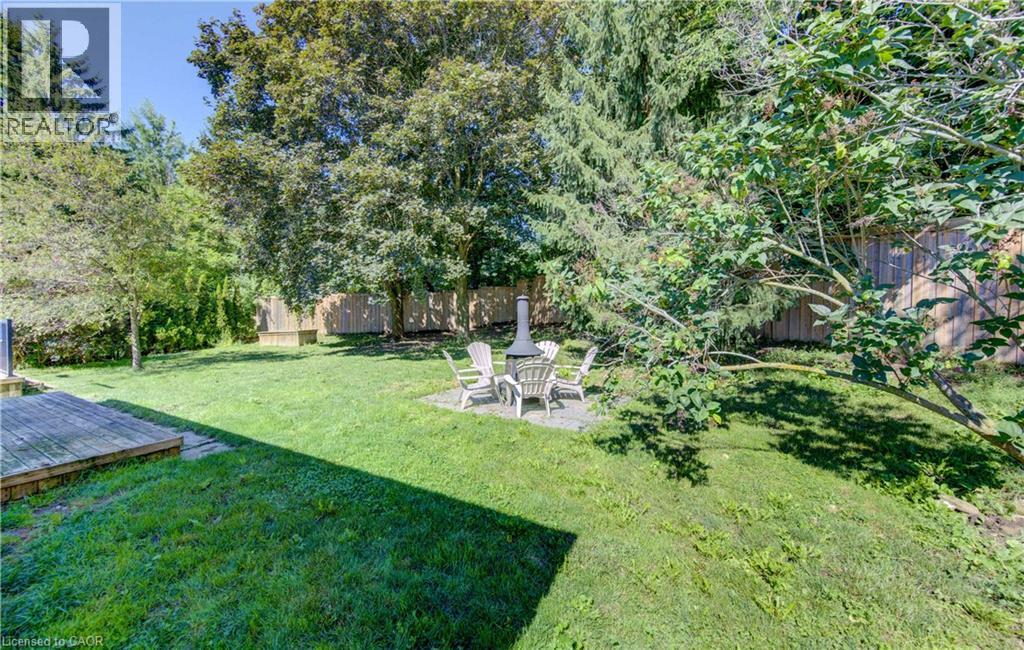 106 AUTUMN HILL Crescent - Image 32