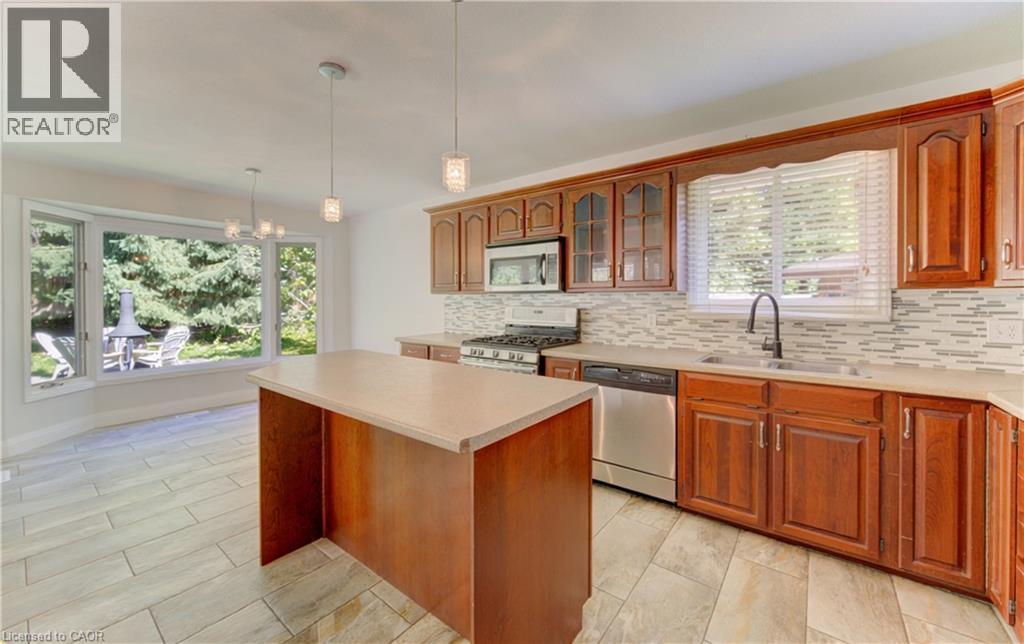 106 AUTUMN HILL Crescent - Image 11