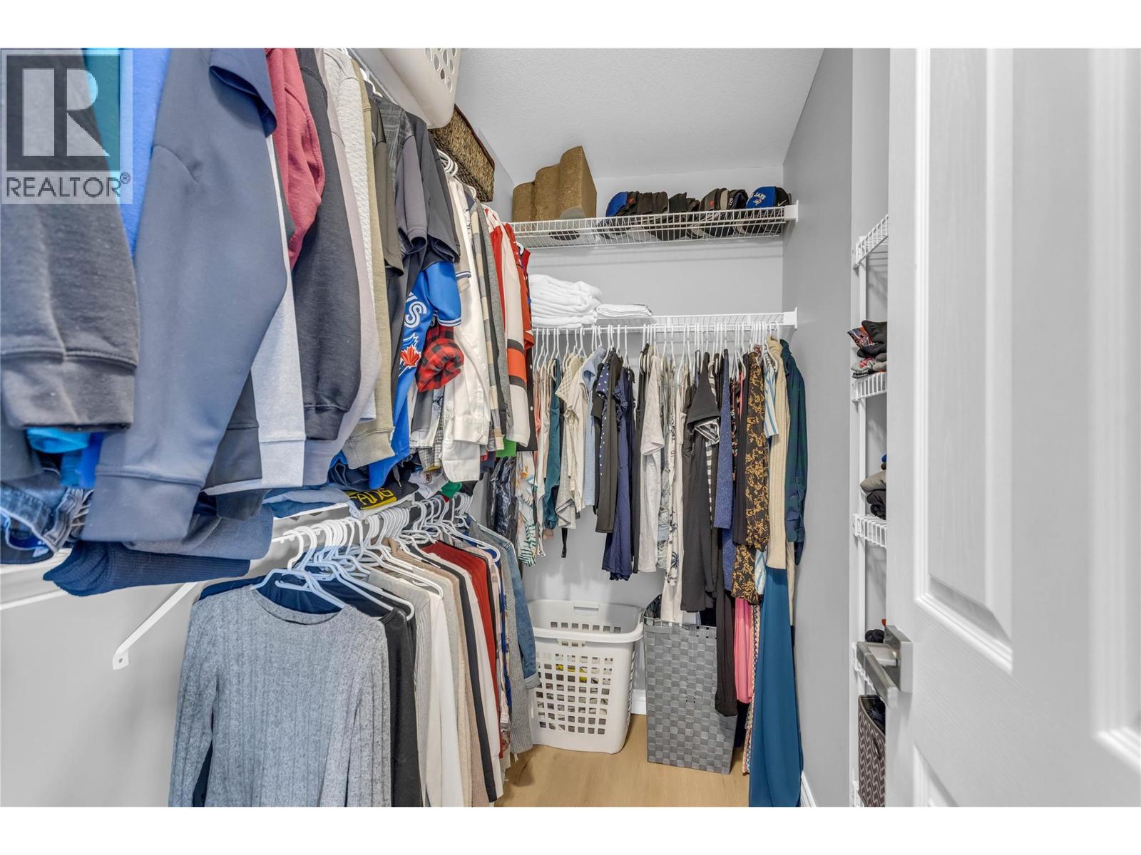 3350 Larkspur Court - 34