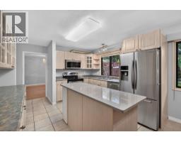 3pc Ensuite bath - 795 Mitchell Road, Kelowna, BC V1X3W4 Photo 7