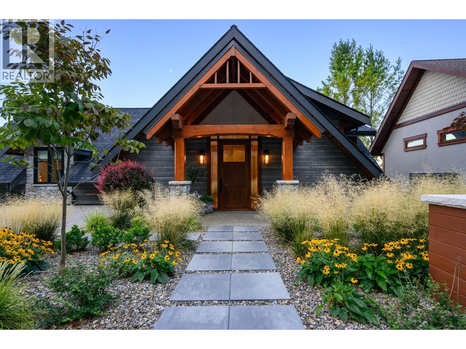 #8 80 Kestrel Place - 8