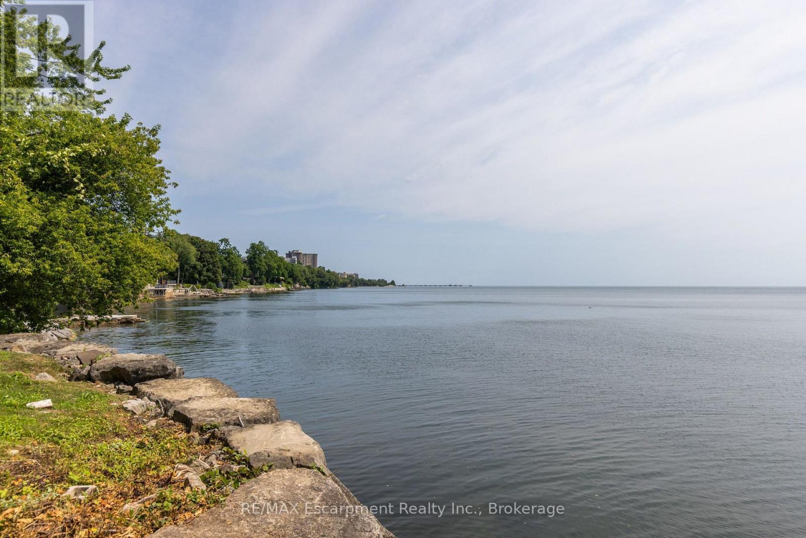 100 APPLEBY PLACE - Image 47