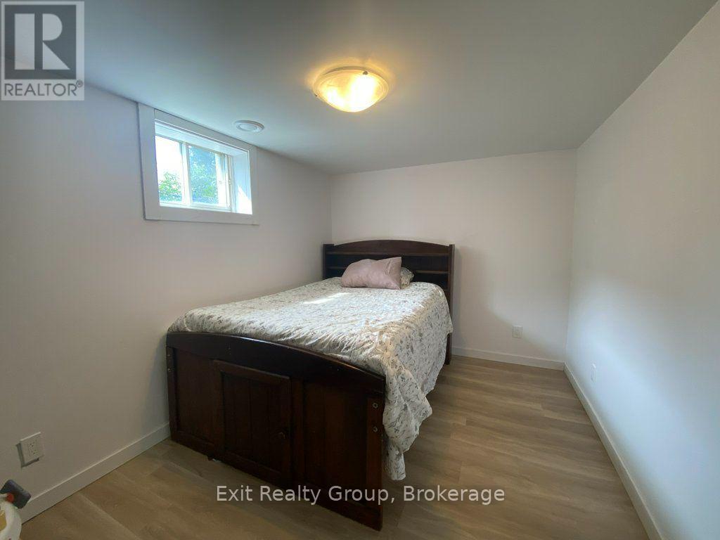 130 PETERSON STREET - Image 32